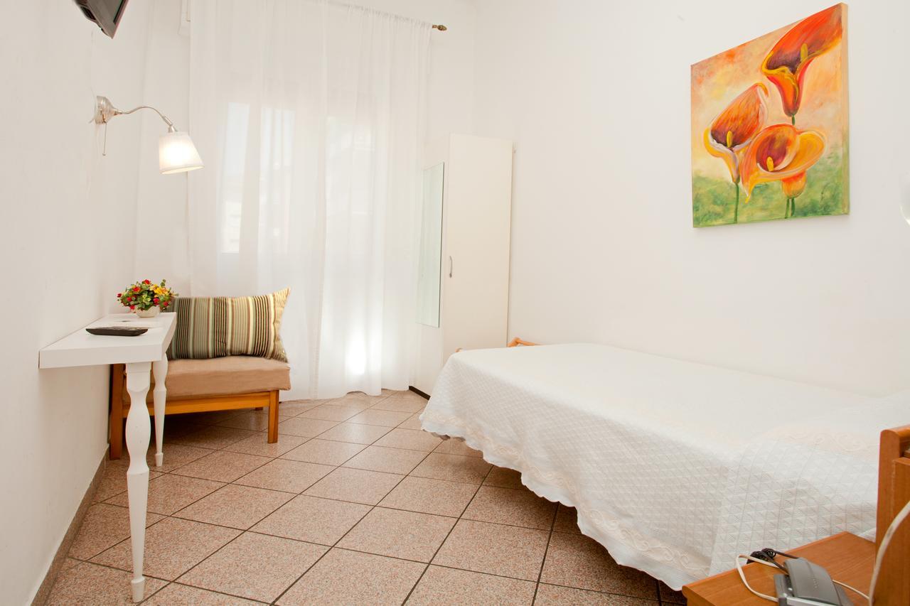 Hotel Lydia Alassio Esterno foto